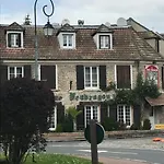 Hotel Le Chene Pendragon