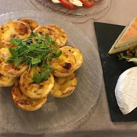 מלון Le Chene Pendragon Saint-Léger-en-Yvelines