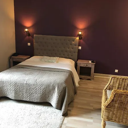 Le Chene Pendragon Hotel 3*