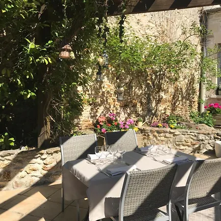 Le Chene Pendragon Hotel Saint-Léger-en-Yvelines