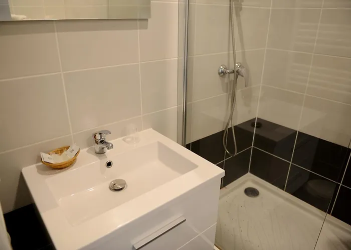 Le Chene Pendragon 3* Saint-Léger-en-Yvelines