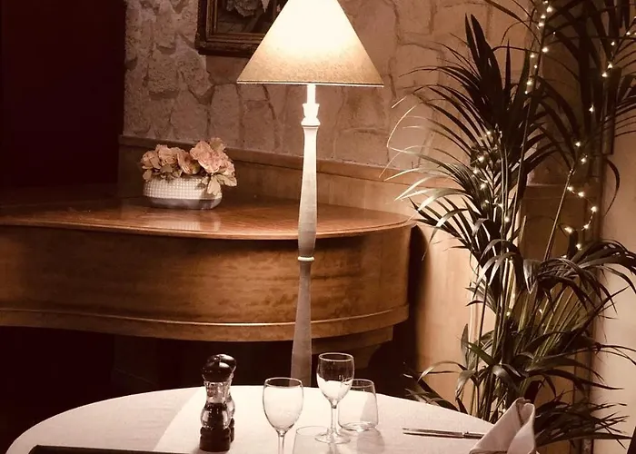 Le Chene Pendragon Hotel Saint-Léger-en-Yvelines