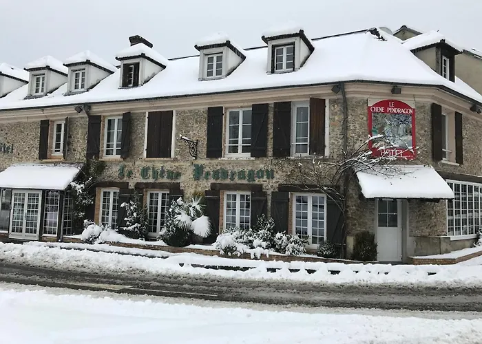 Le Chene Pendragon Saint-Léger-en-Yvelines