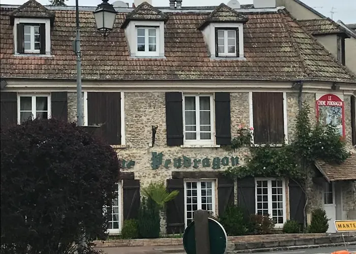 Hotel Le Chene Pendragon