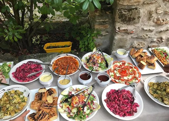 Hotel Le Chene Pendragon Saint-Léger-en-Yvelines